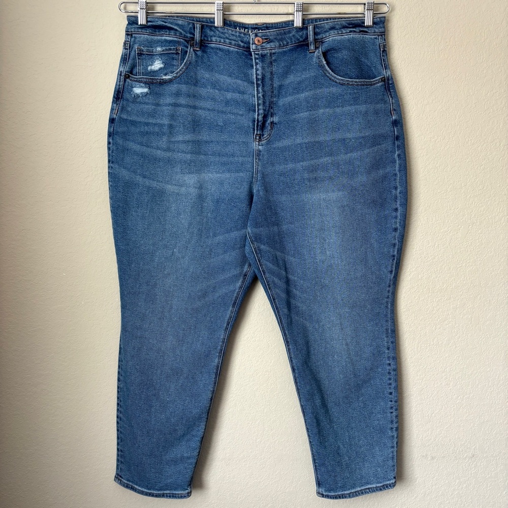 American Eagle 22 Stretch High Rise Mom Jeans